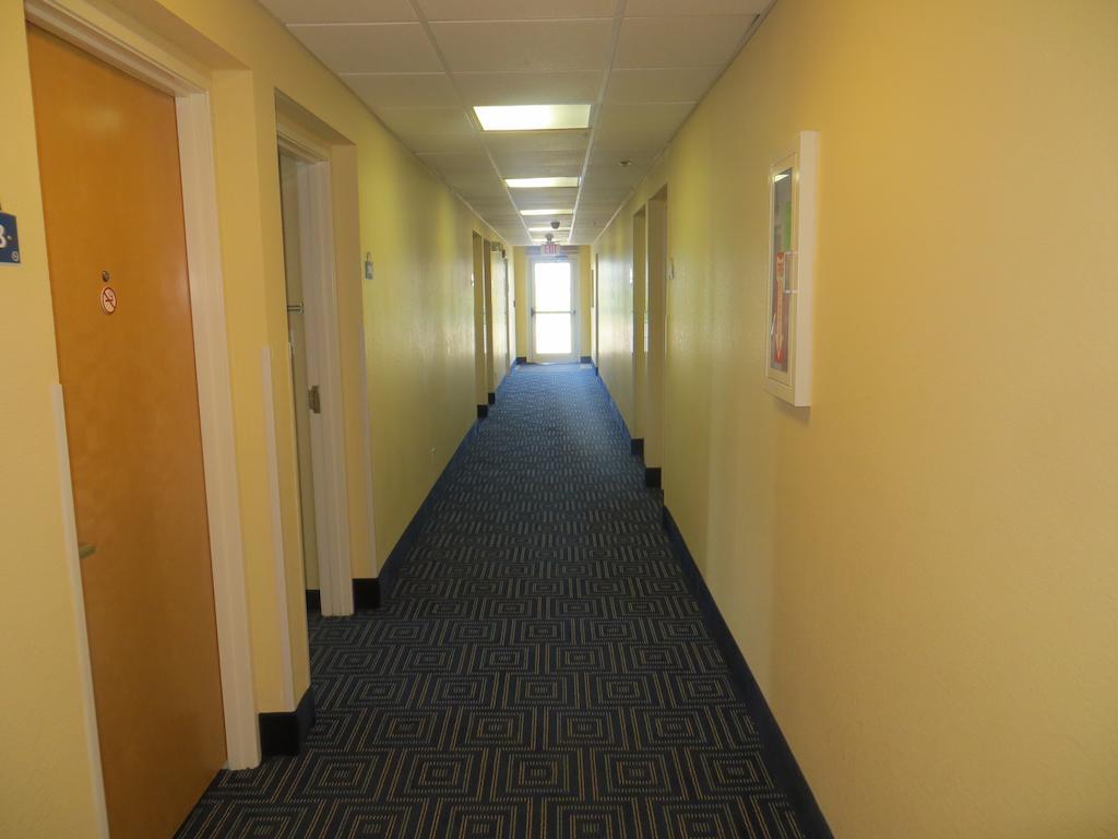 Days Inn Pryor Creek Dış mekan fotoğraf