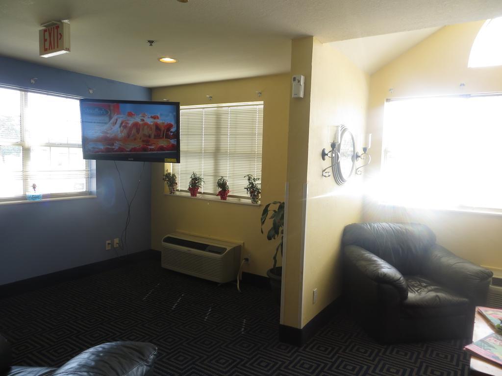 Days Inn Pryor Creek Dış mekan fotoğraf
